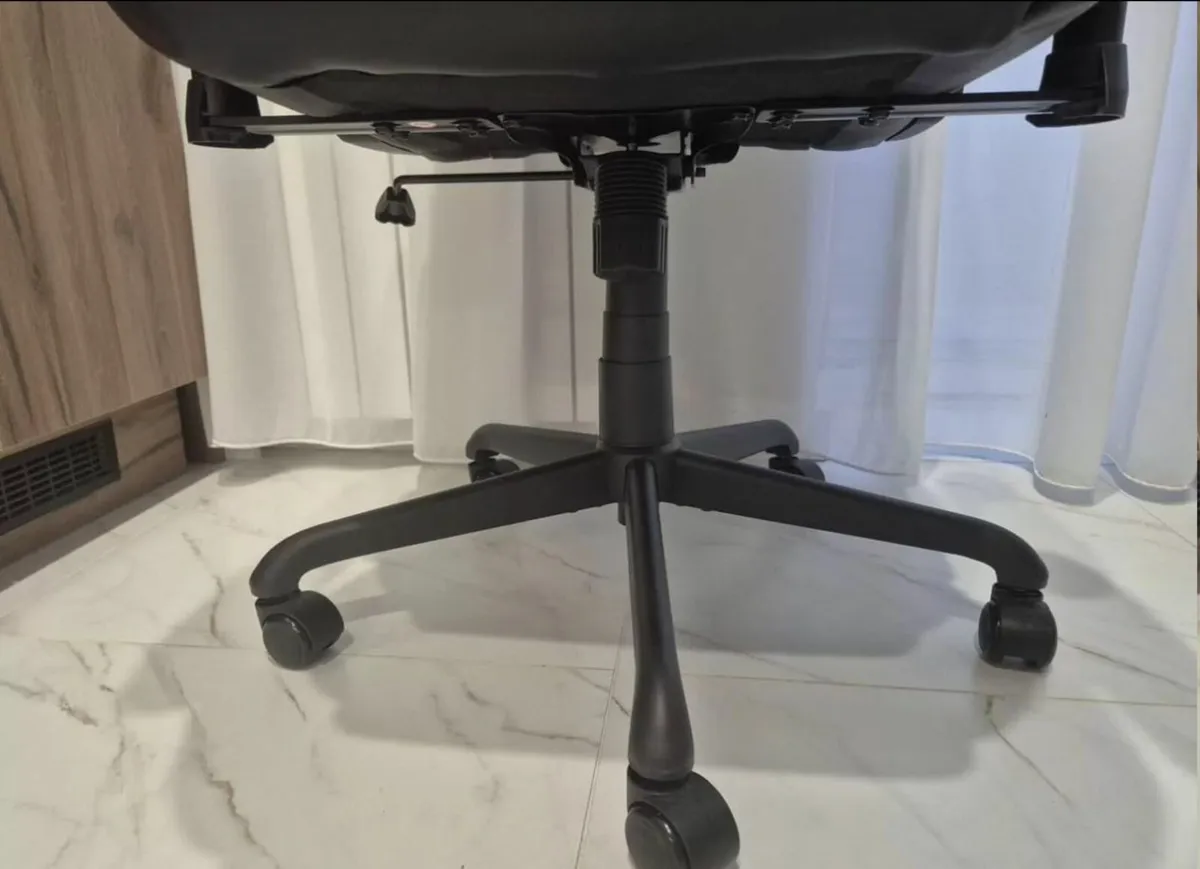 gaming chair - Image 4