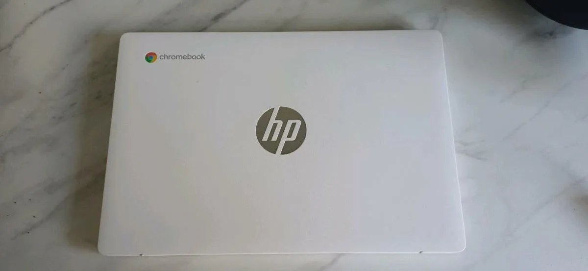 Chromebook - Image 3