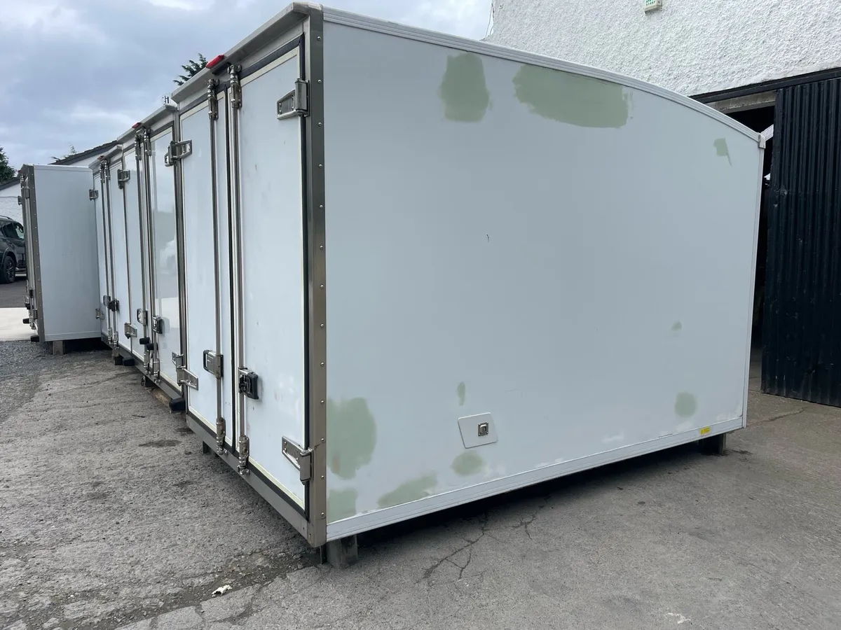 Insulated storage container - Image 2