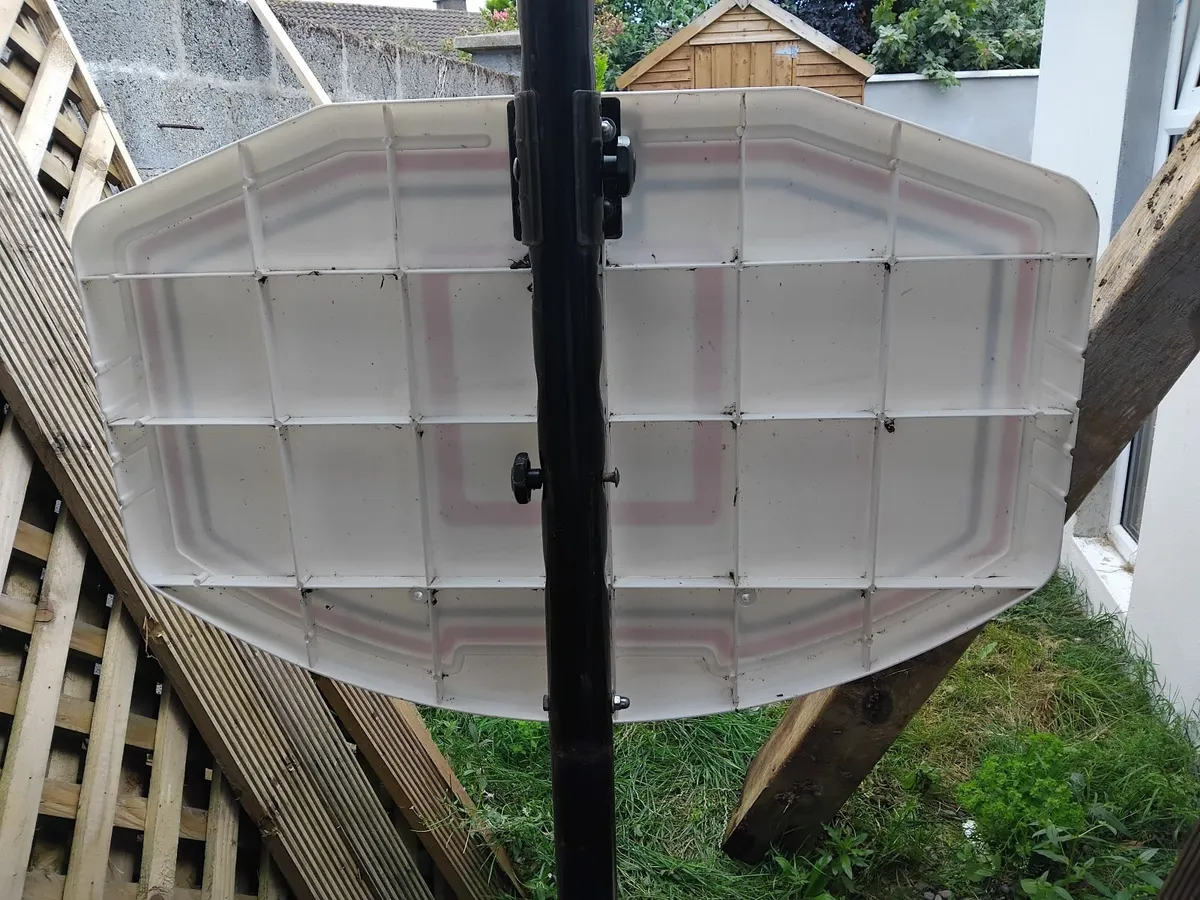 Basketball Hoop - Image 2