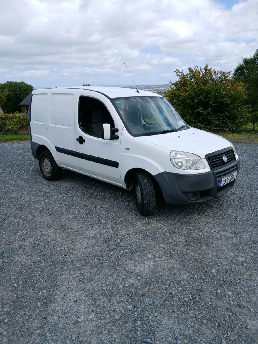 09 Fiat doblo cargo new doe - Image 1