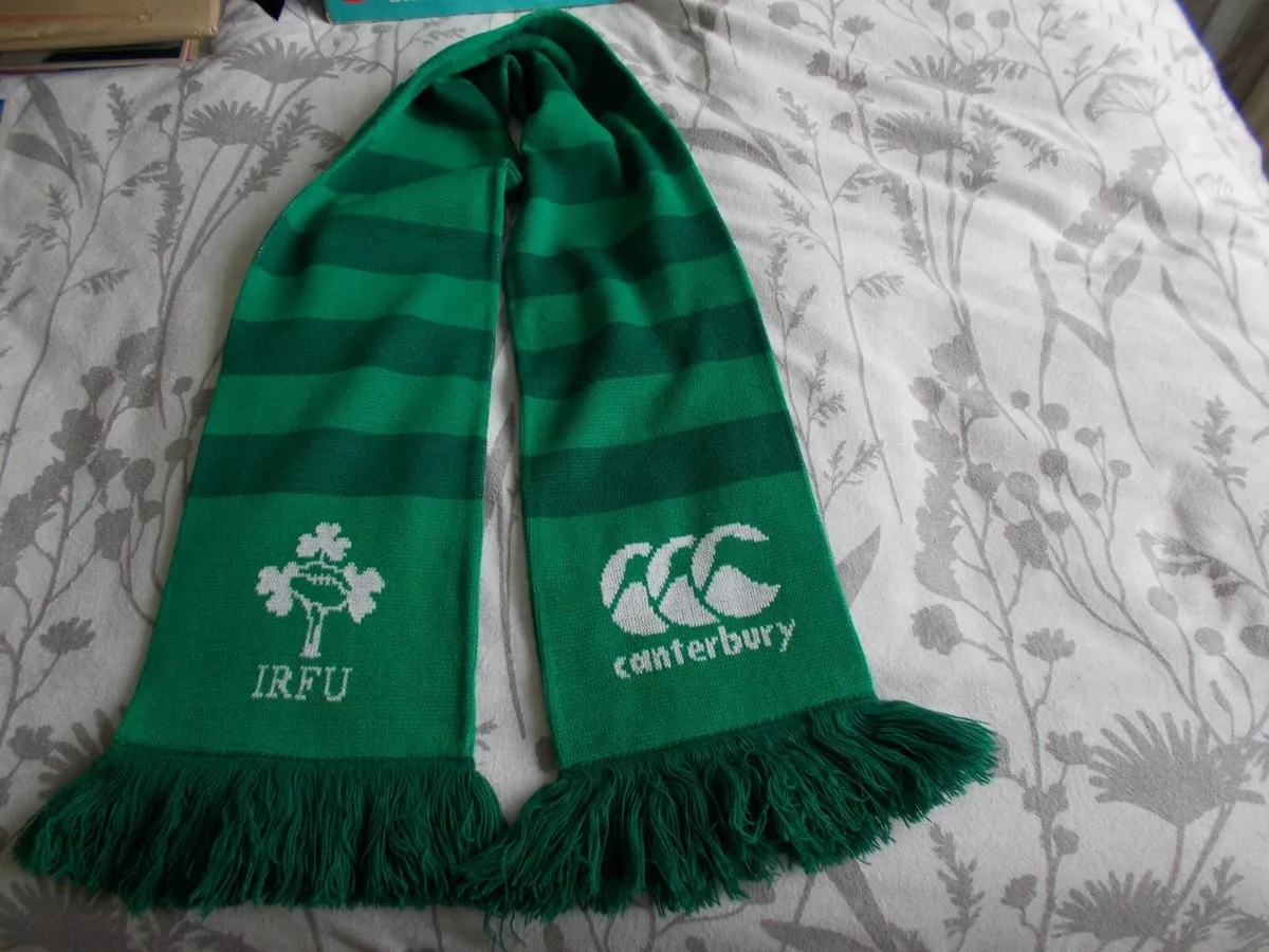 I.R.F.U. Irish Rugby Scarf **NEW** - Image 1