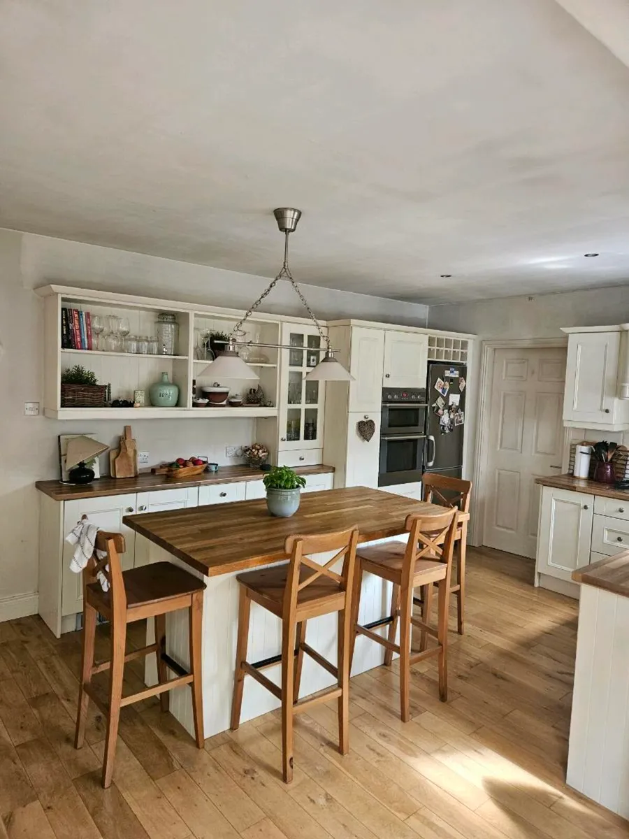 Kitchen - Image 2