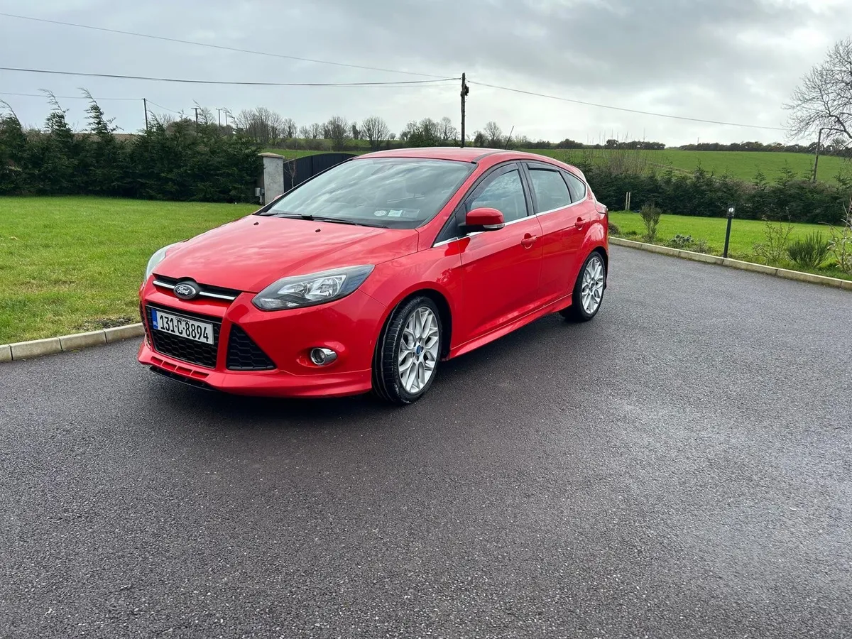 Ford Focus 2013 - Image 2