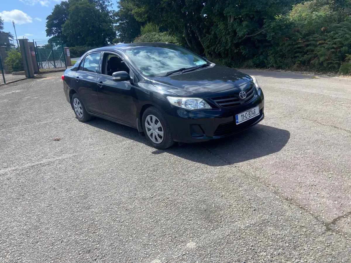 Toyota Corolla 2011 - Image 1