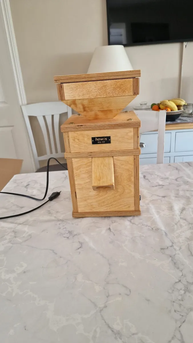 Hawos Billy 100 Grain mill - Image 1