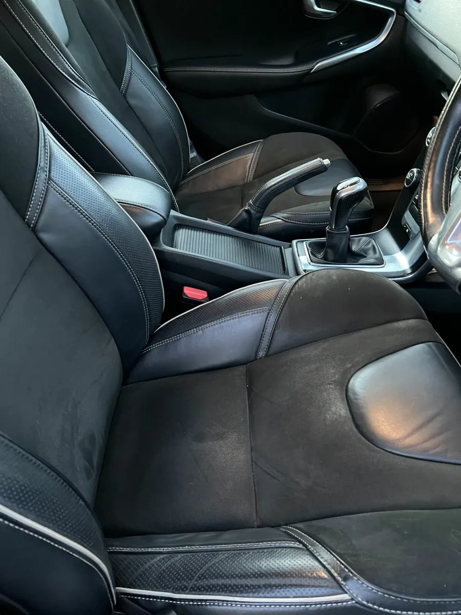 Volvo V40 2016 - Image 4