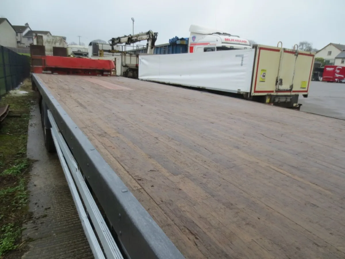 2009 Scania P230 18 Tonne Flat bed - Image 4