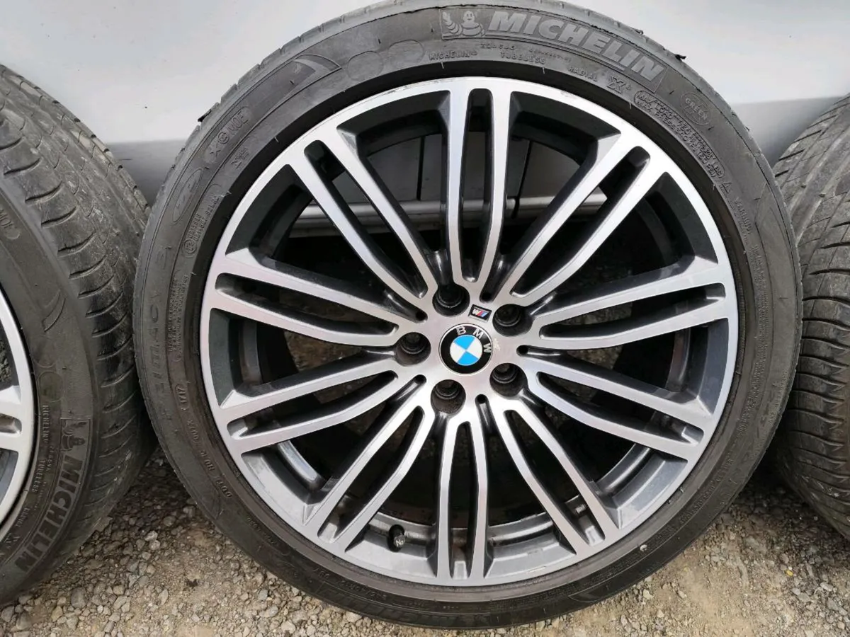 19" BMW 5 series Msport alloys - Image 3