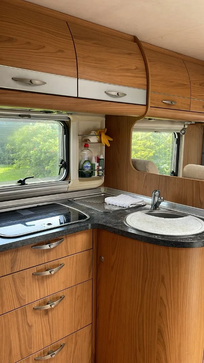 2007 A Class Burstner Motorhome - Image 4