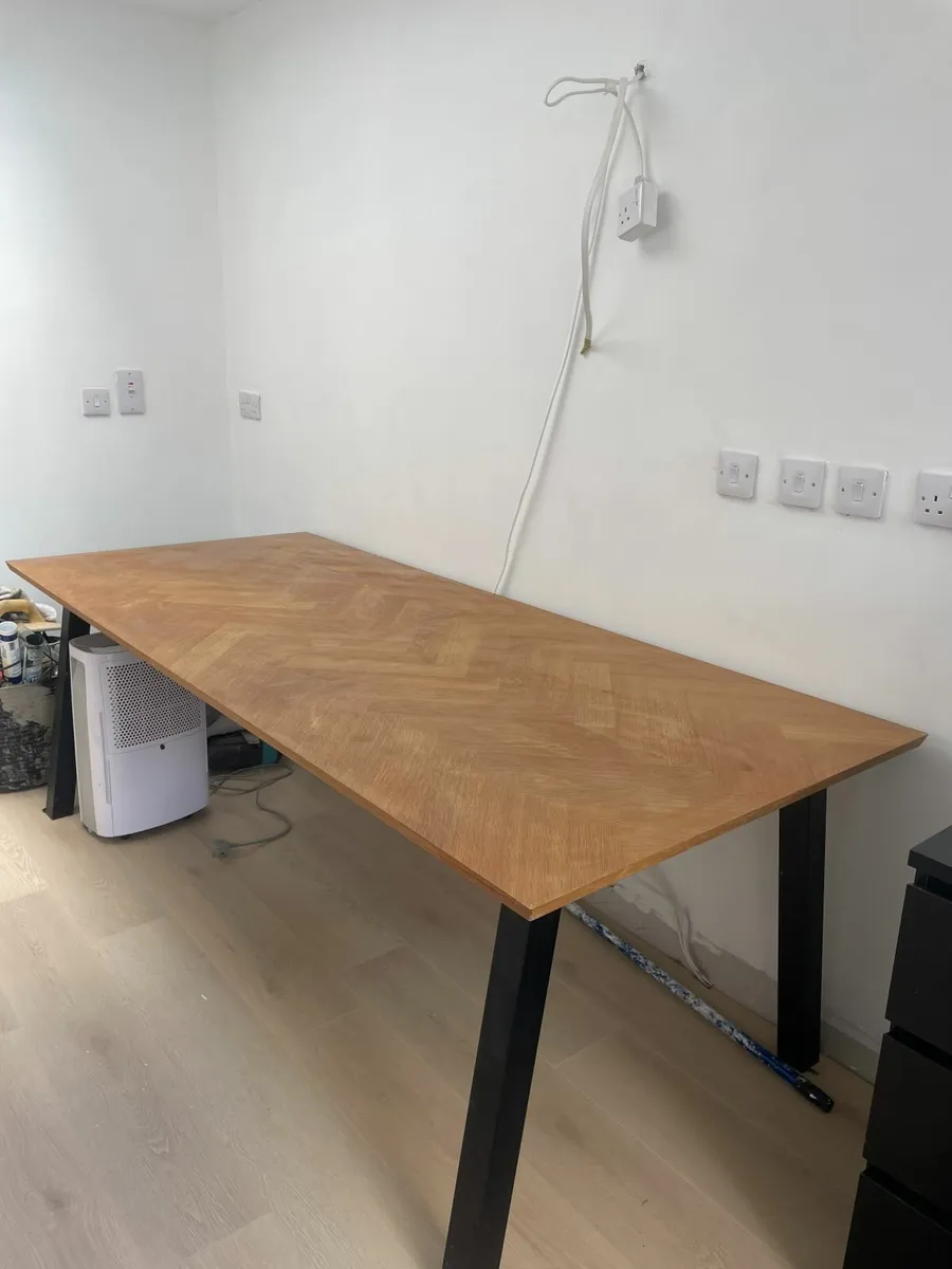 Table 7 feet long  x 3 feet wide - Image 4