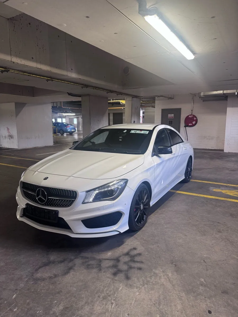 Mercedes Benz CLA- 200D AMG Sport - Image 4