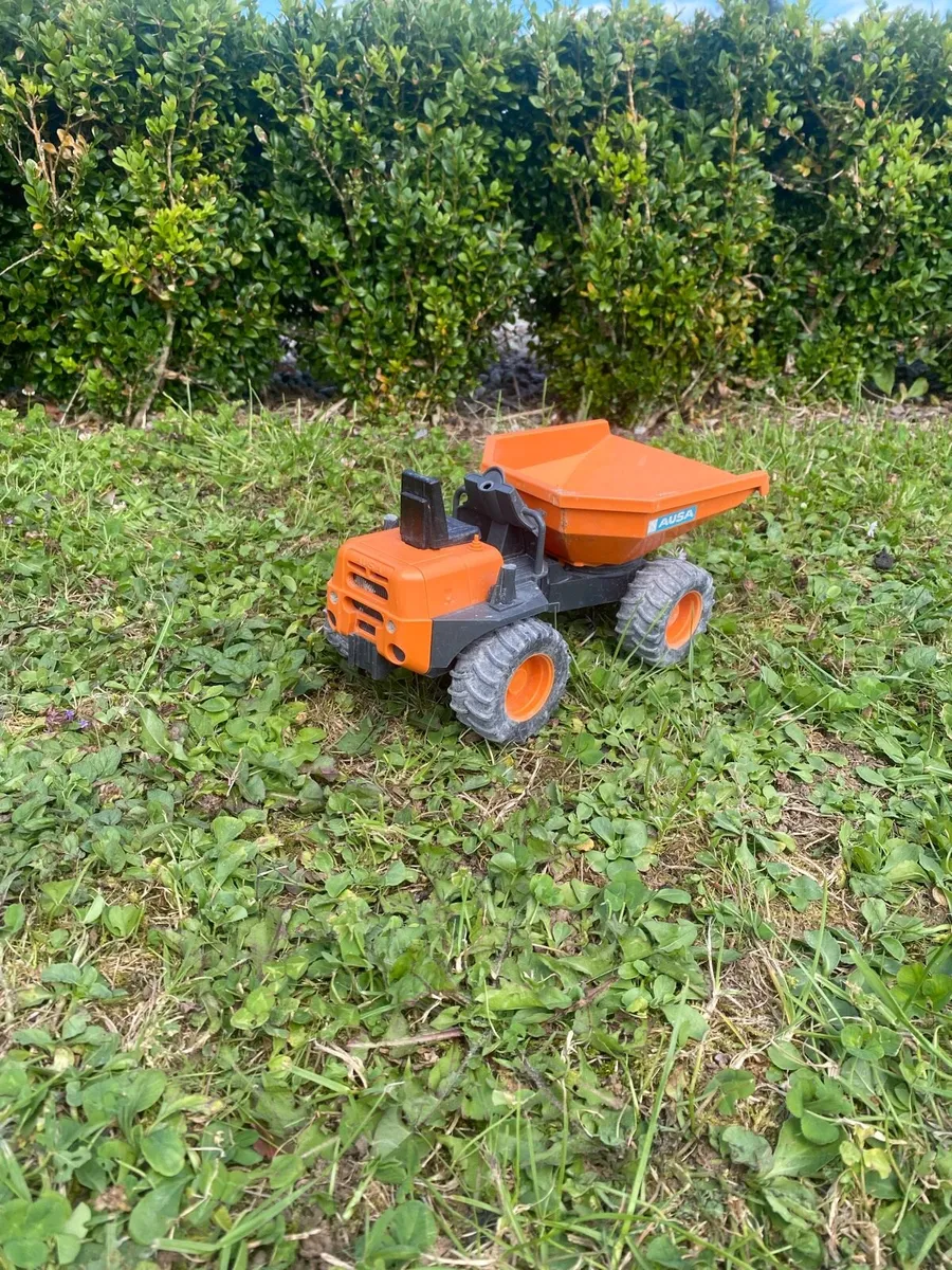 Bruder toy dumper - Image 3