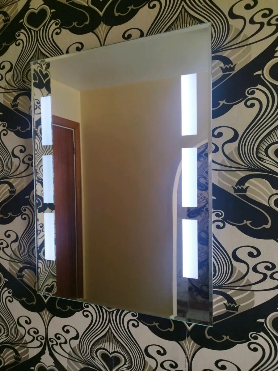 Bathroom mirror light - Image 3