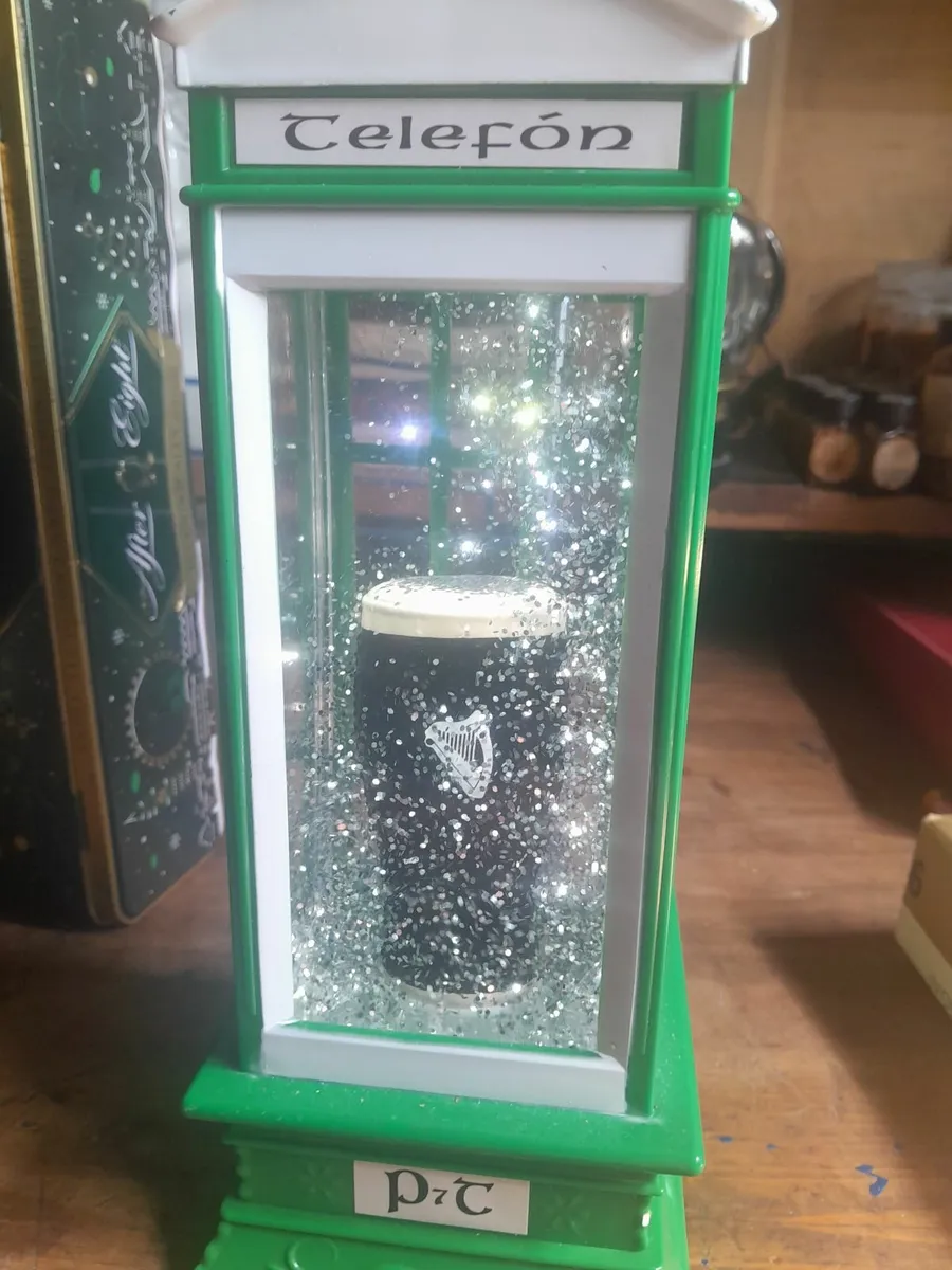 Guinness  snow  irish phone box - Image 1