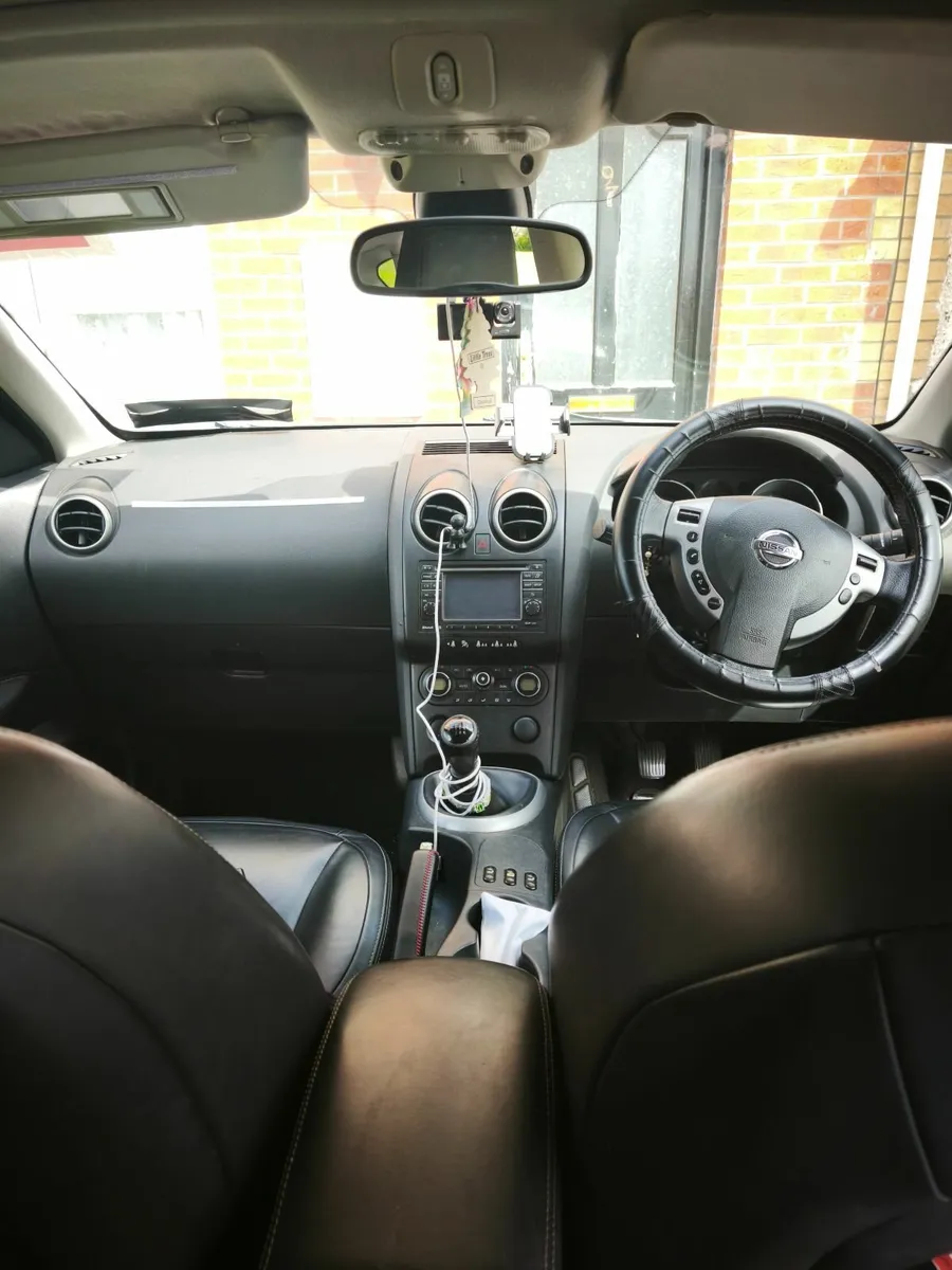 Nissan Qashqai 2009 - Image 2