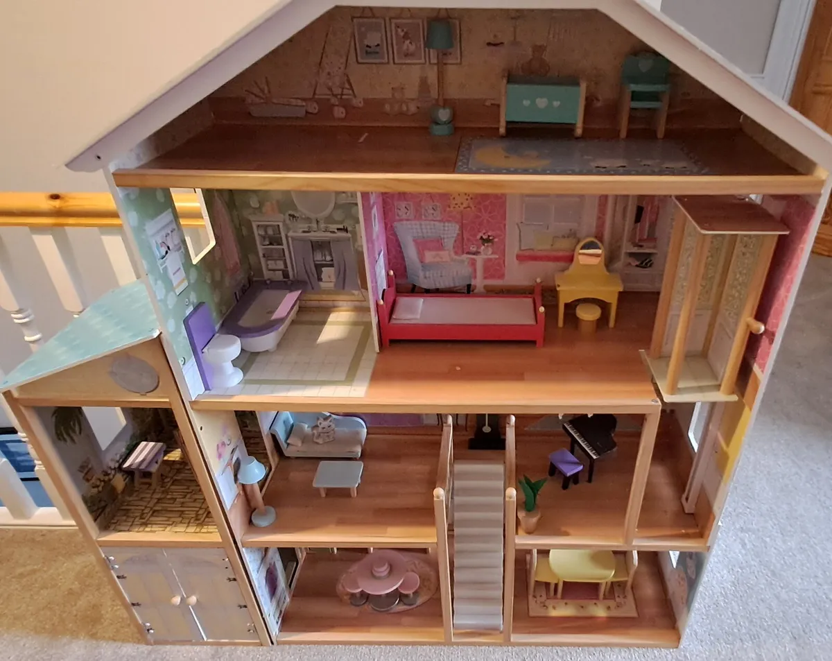 Dolls House - Image 4