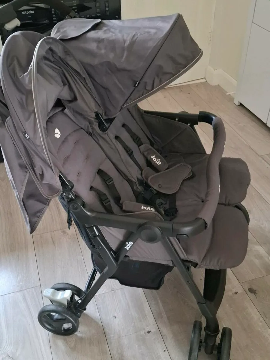 Join twin stroller - Image 1