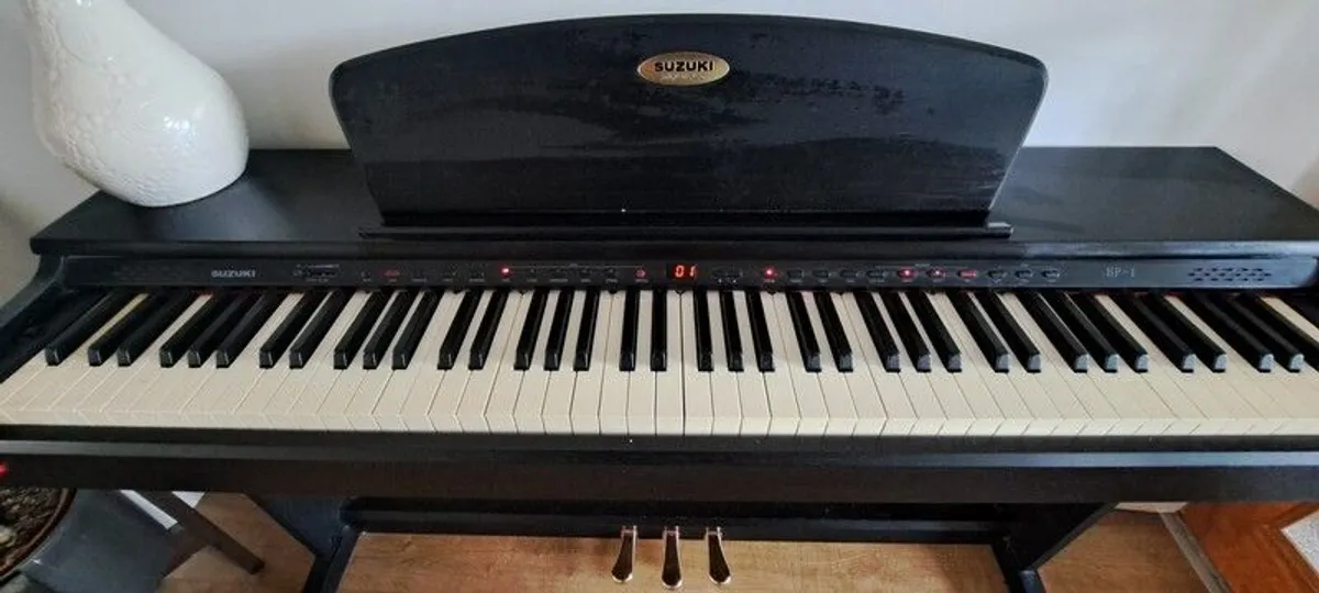 Suzuki digital piano - Image 4