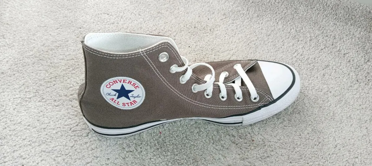 Grey Converse All Stars size 9 - Image 2