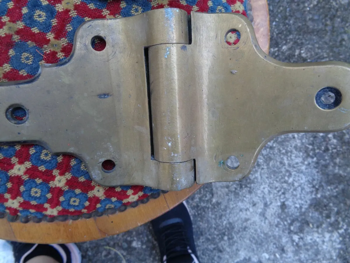 Vintage Brass Hinges x 2 for Sale - Image 3