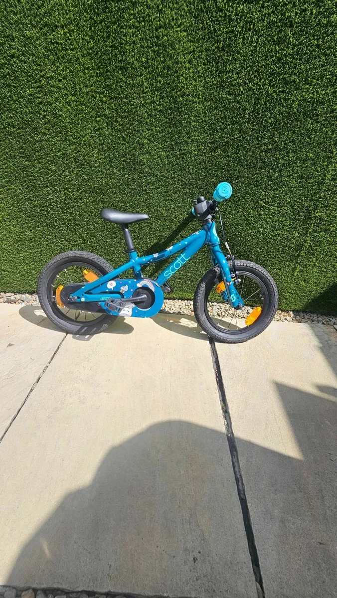 Kids scott 16inch bike - Image 4