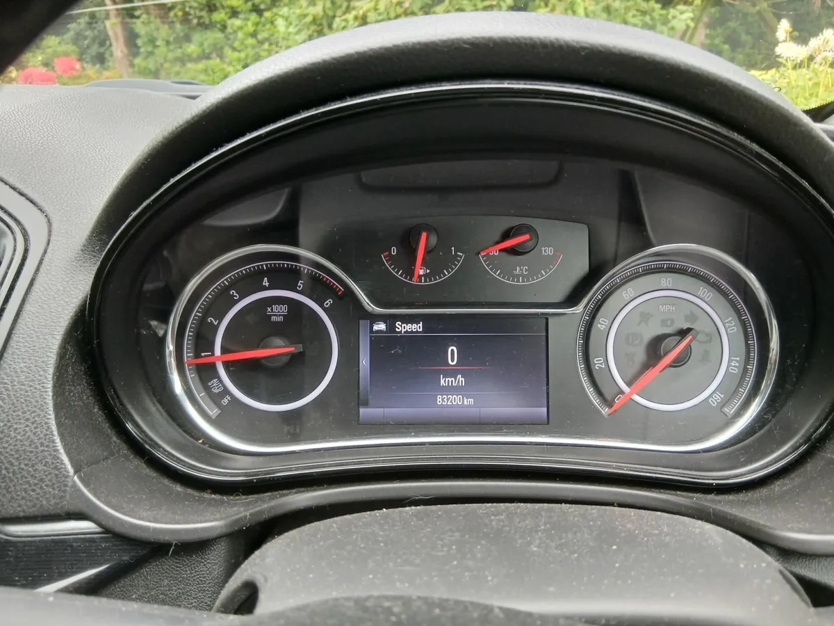 Vauxhall Insignia 2015 - Image 4