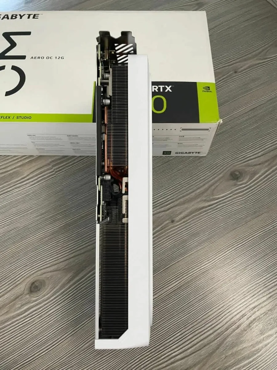 gigabyte aero oc 12g nvidia rtx 4070 - Image 4