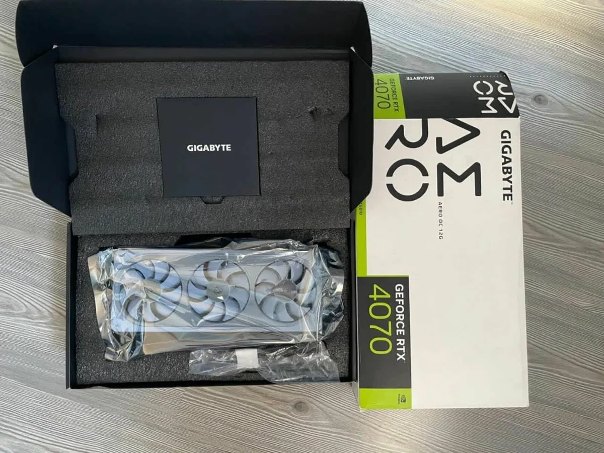 gigabyte aero oc 12g nvidia rtx 4070 - Image 1