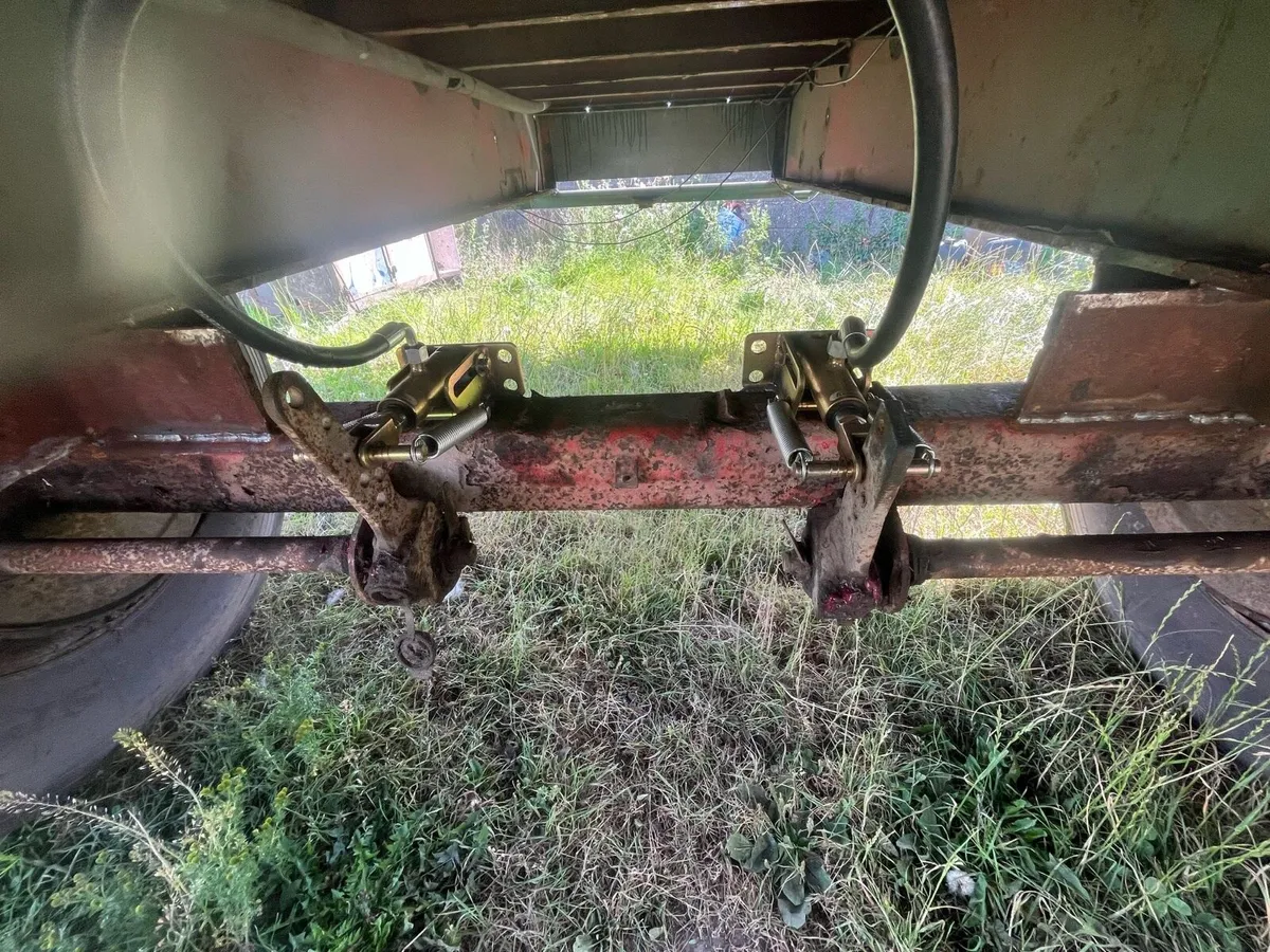 22 ft bale trailer DELIVERY - Image 4