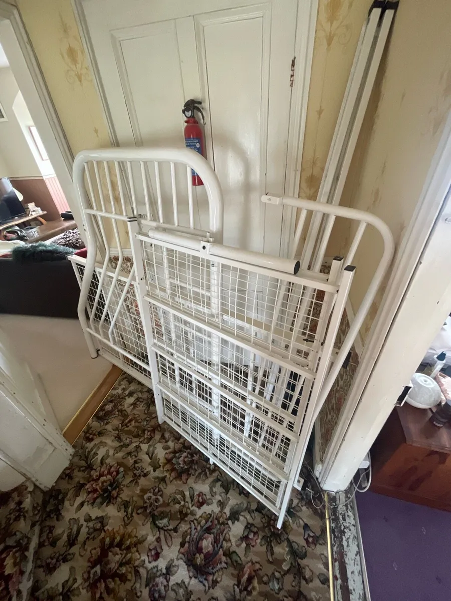 Bunk bed - Double under Single beds - Image 3