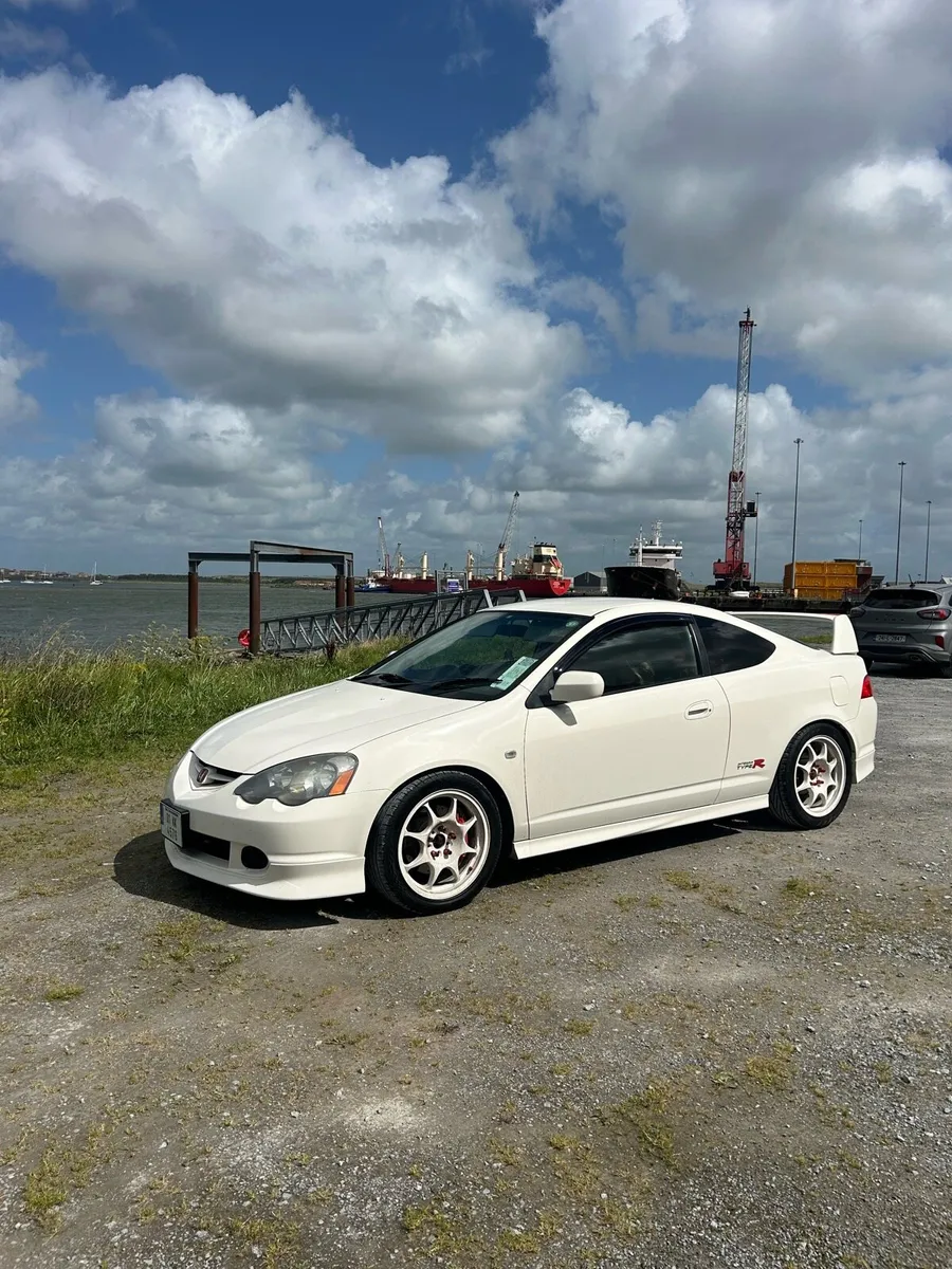 Honda Integra Dc5 Type R €18,500ono - Image 1