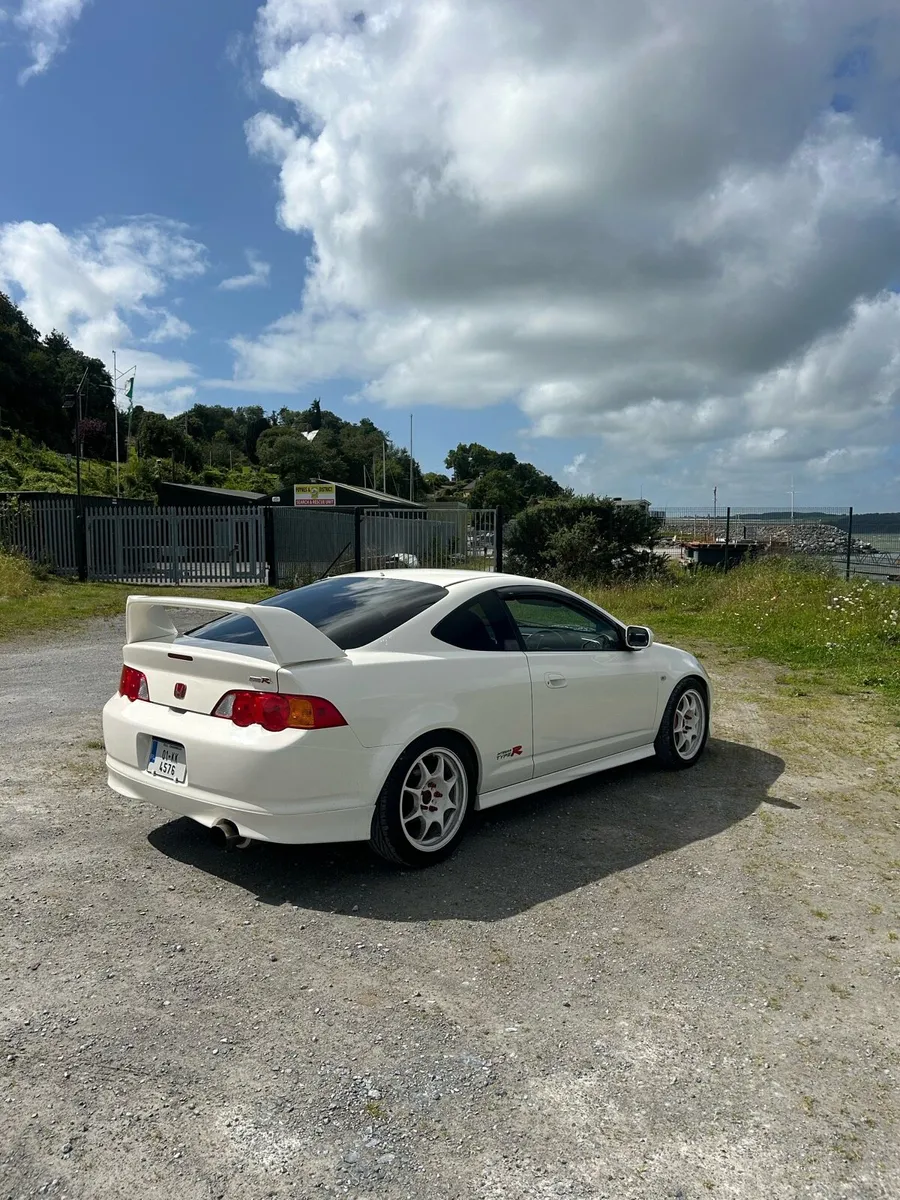 Honda Integra Dc5 Type R €18,500ono - Image 2