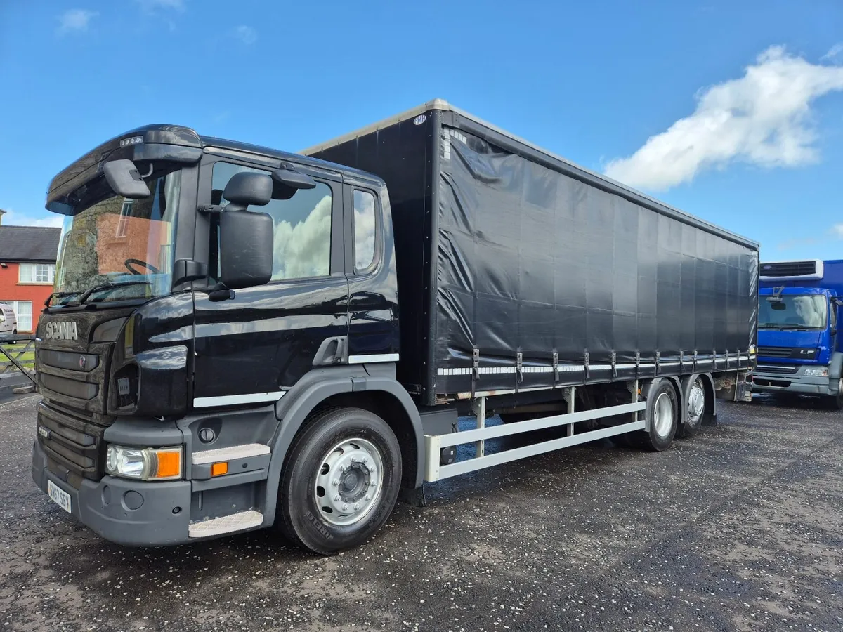 2017 (Dec) Scania 6x2 rear lift & steer, full air - Image 3