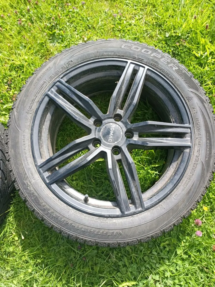 18 inch alloys rims and tires. - Image 1
