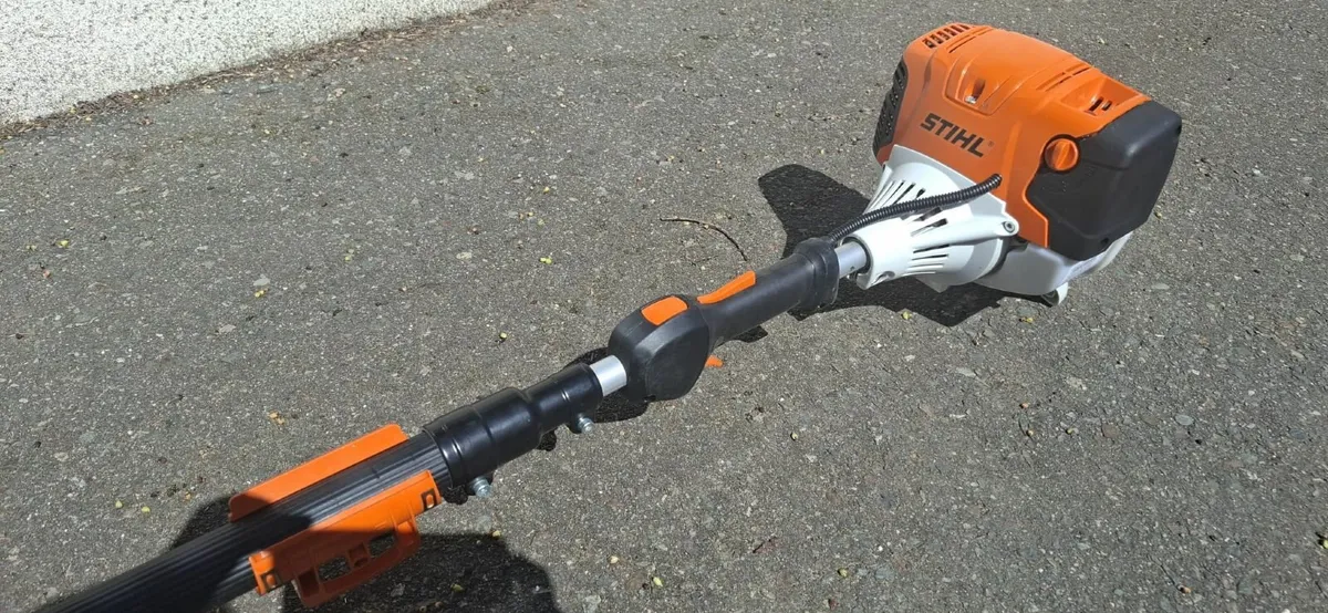 Stihl Ht135 Telescopic Pole Saw - Image 1