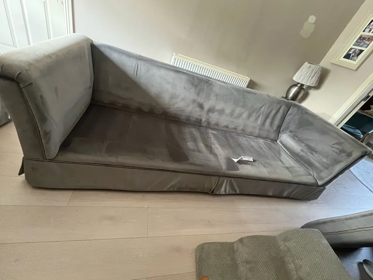 Premium Finline Furniture Couch - Image 4