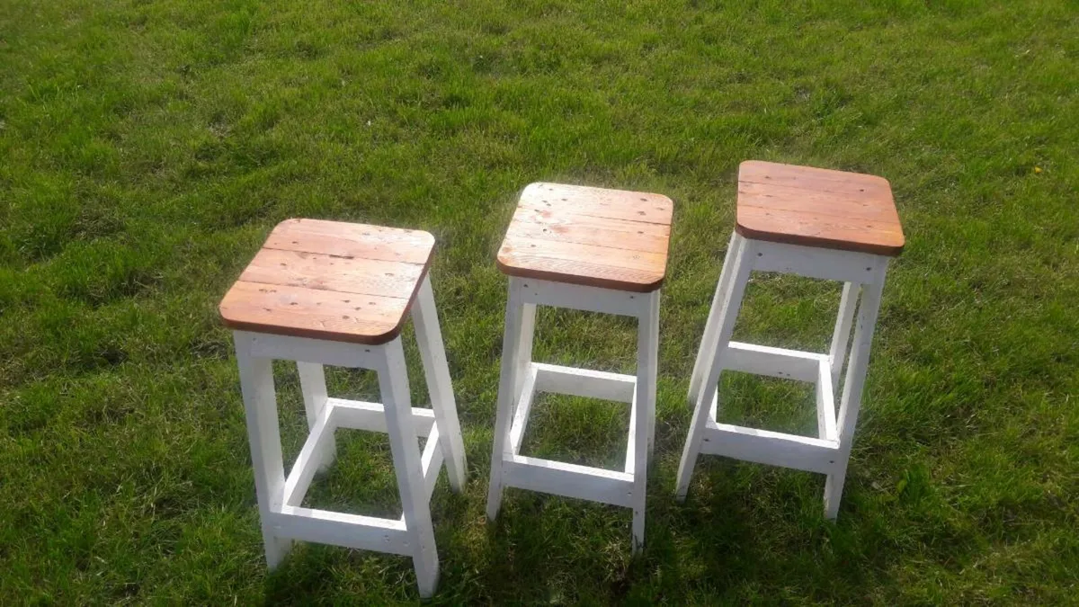 Handmade rustic stools - Image 4