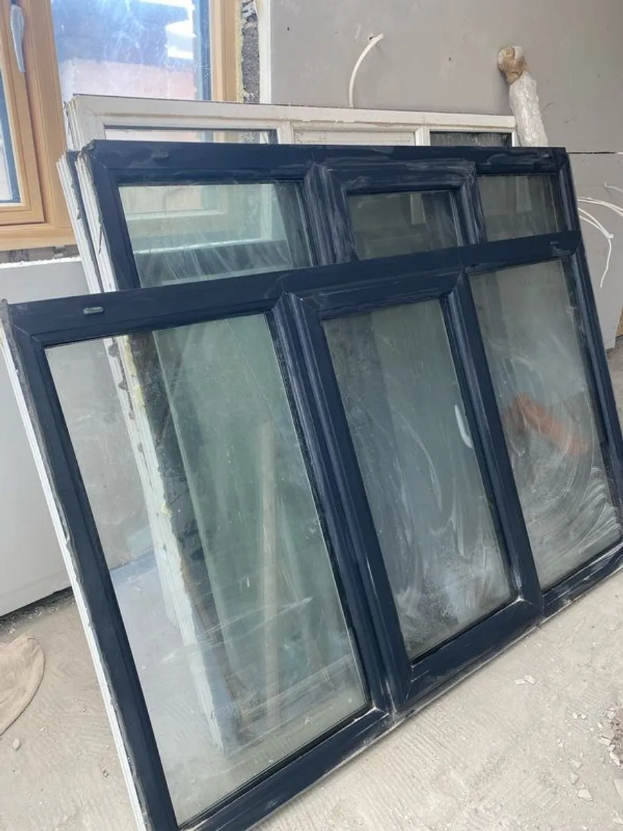 triple glazed windows - Image 1