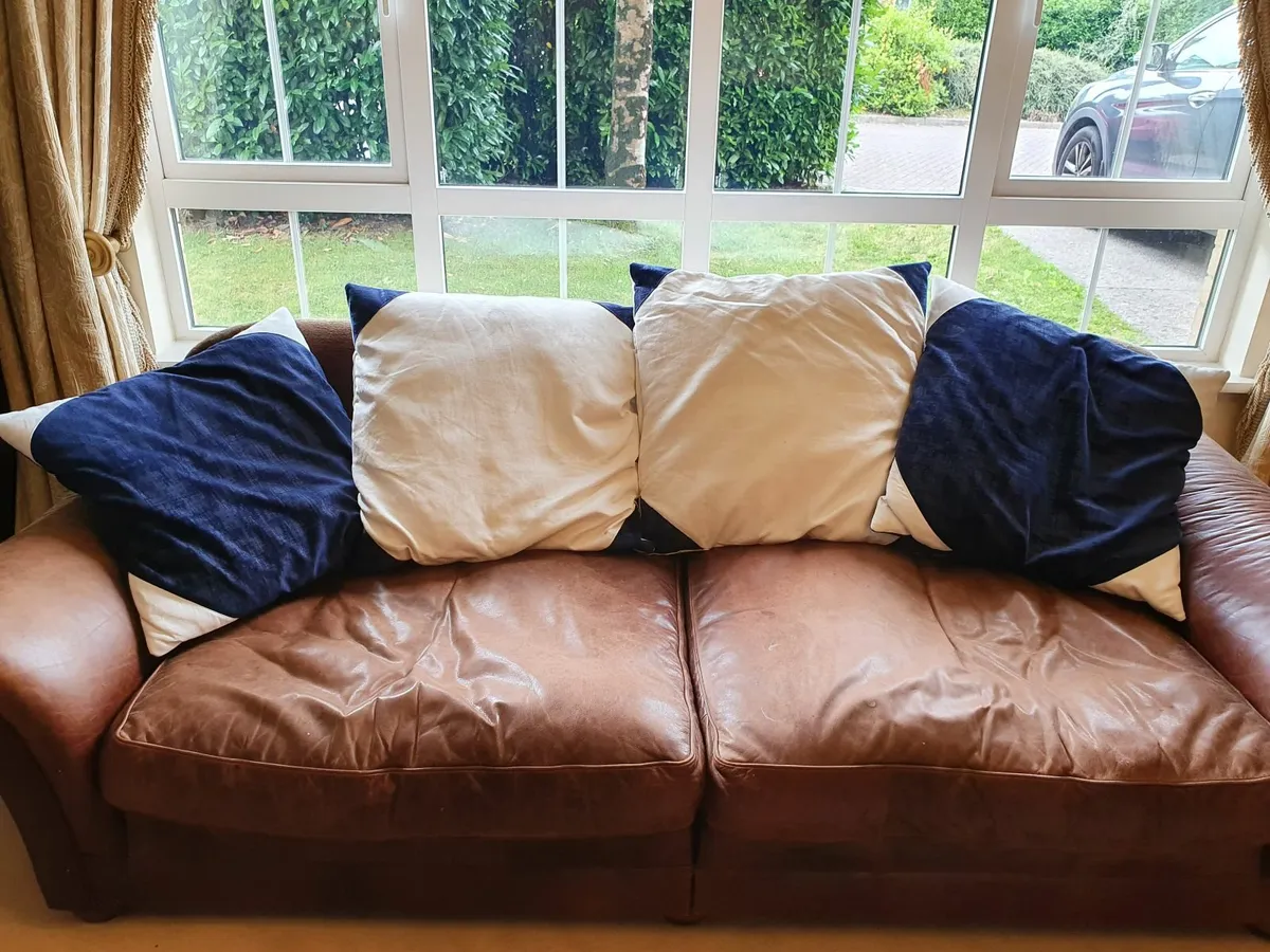 Genuine leather pillow-back couch / sofa - Image 2