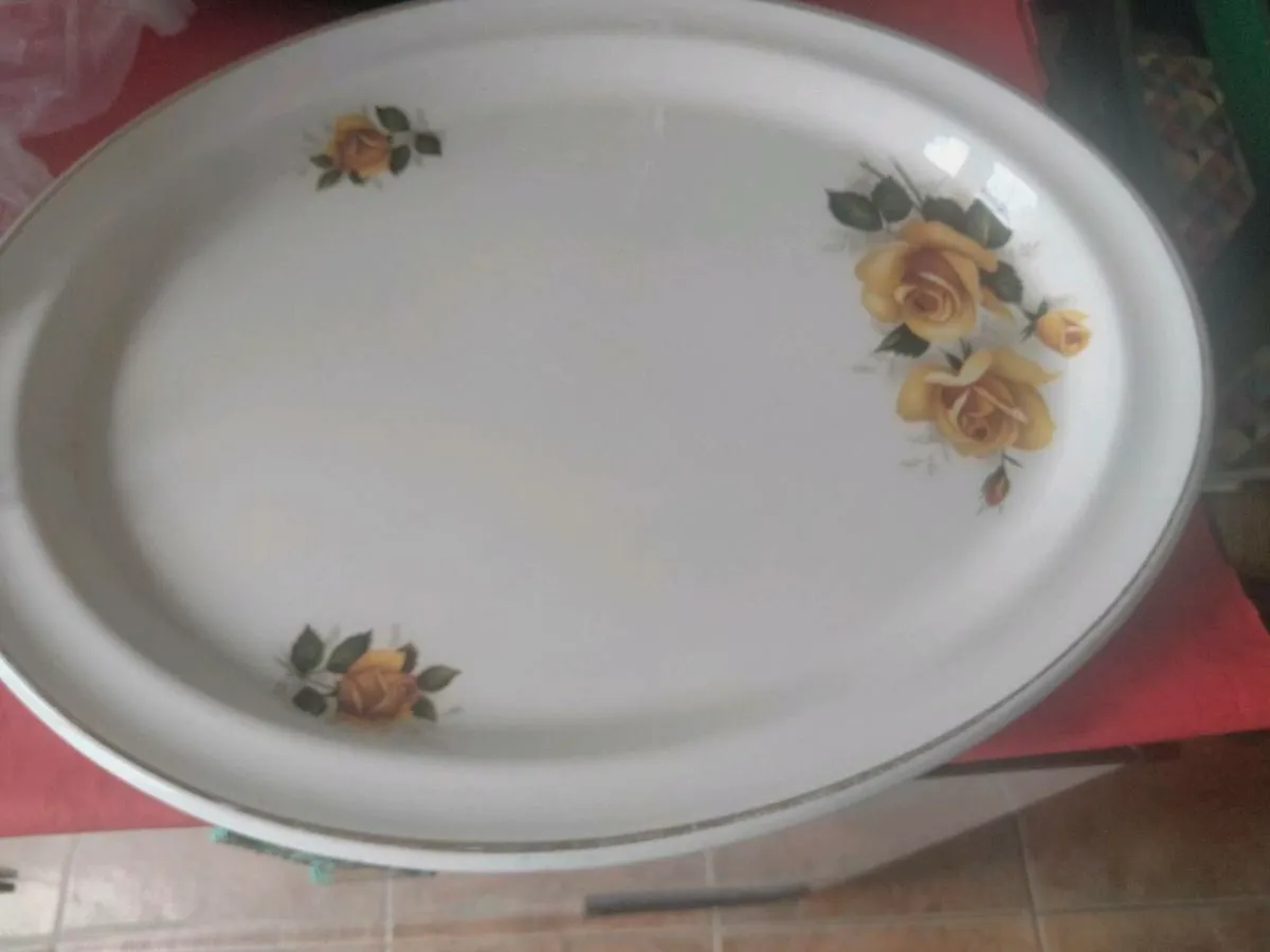 Arklow serving Dish - Image 3