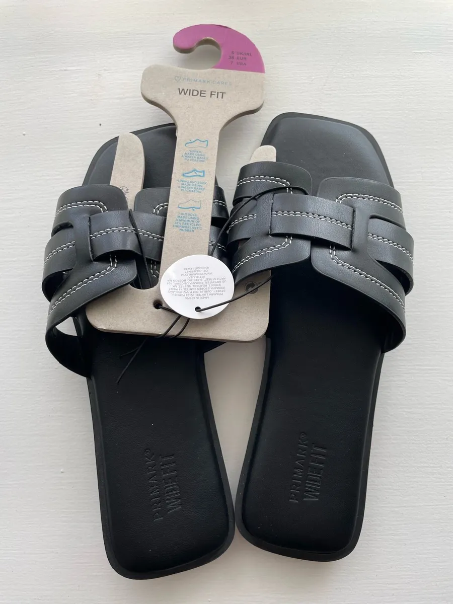 BNWT Ladies Sandals: Size 5 - OR FREE - Image 3