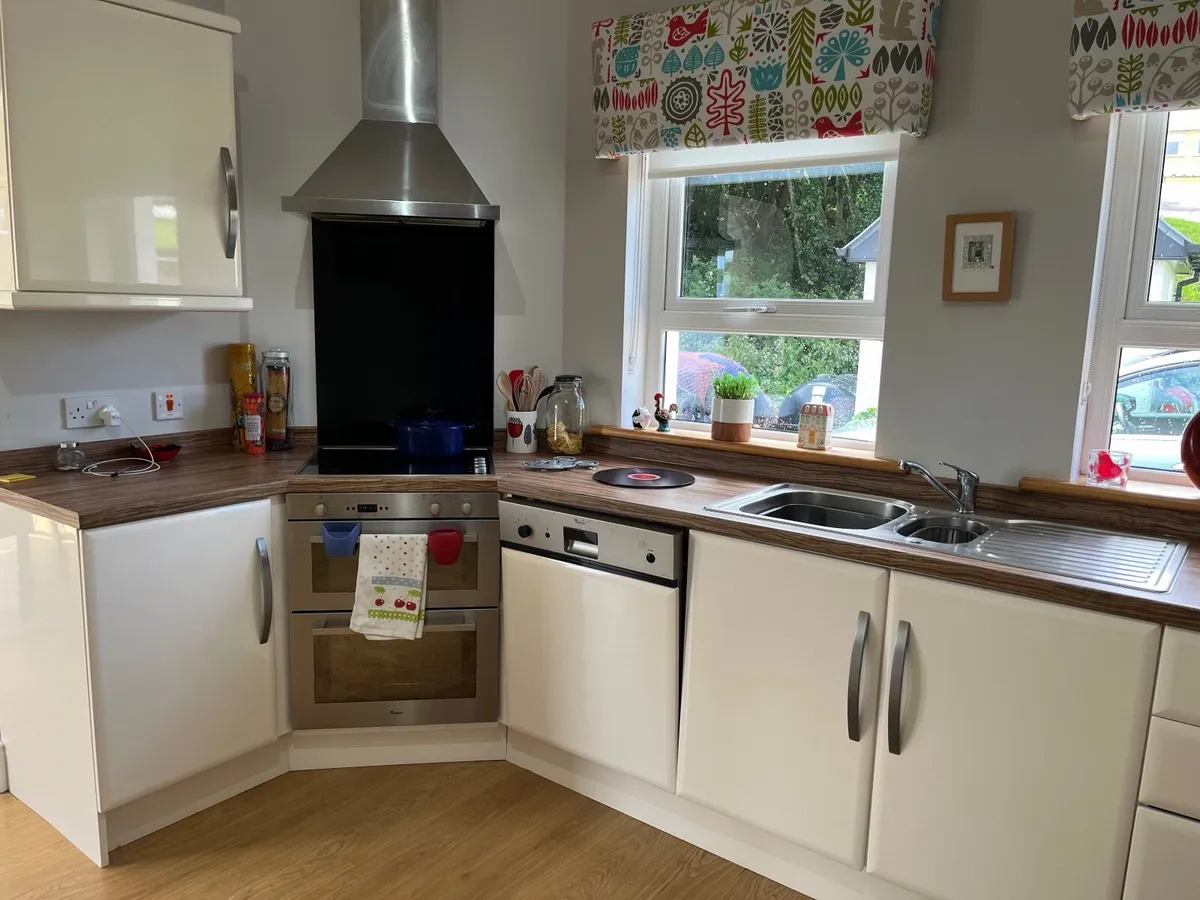 Kitchen units - Image 2