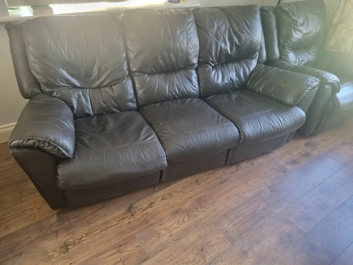 Leather recliner sofa