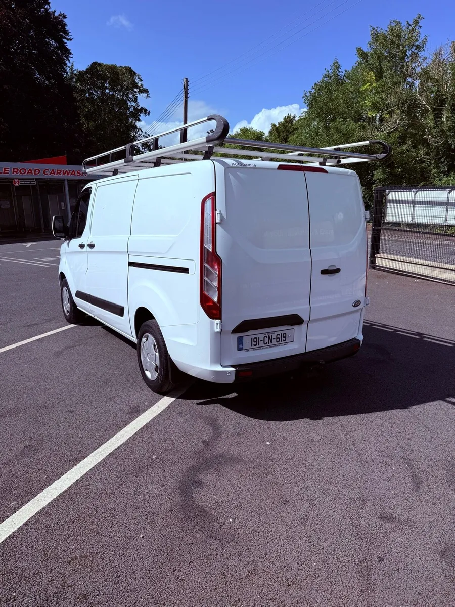 FORD TRANSIT CUSTOM LIMITED - Image 1