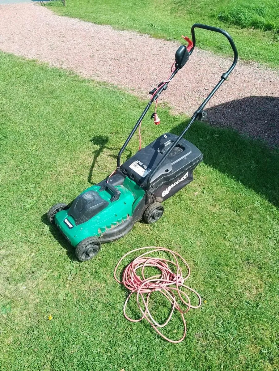 Electric lawnmower - Image 2