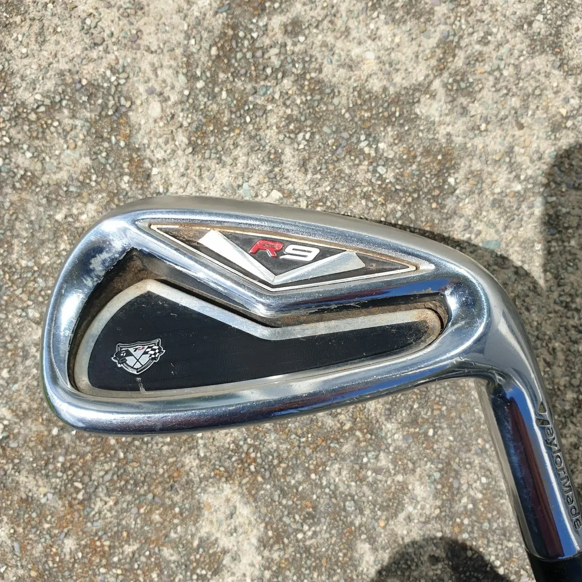 Taylormade R9 pitching wedge steel shaft RH - Image 1