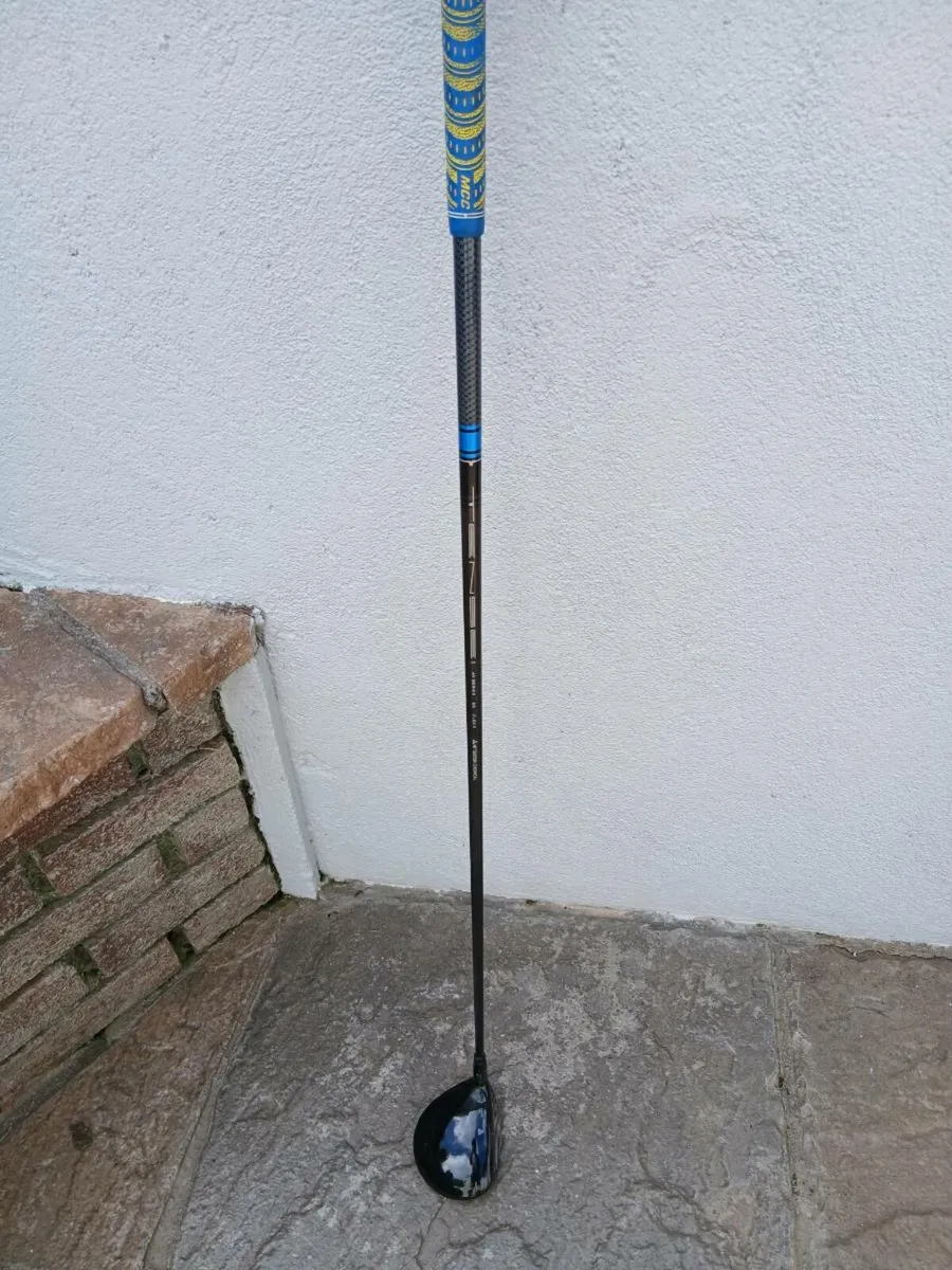 Golf club - Image 1