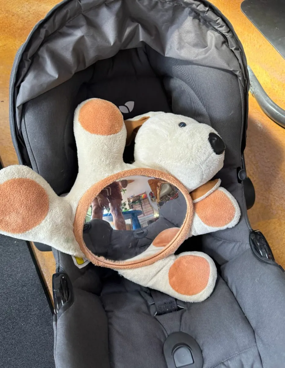 Baby car seat - Image 2