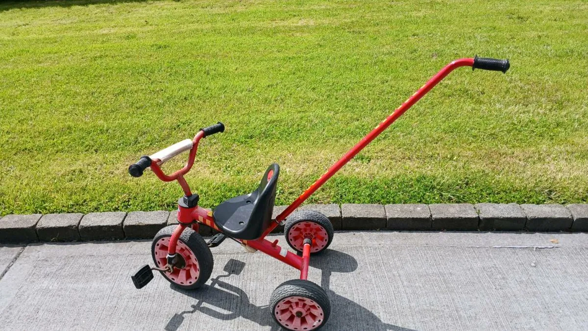 Kids tricycle - Image 1